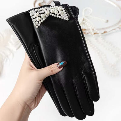 Elegante Lederhandschuhe mit Kettendetails Brehn