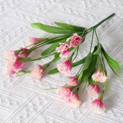 Künstlicher Nelkenblumenstrauß