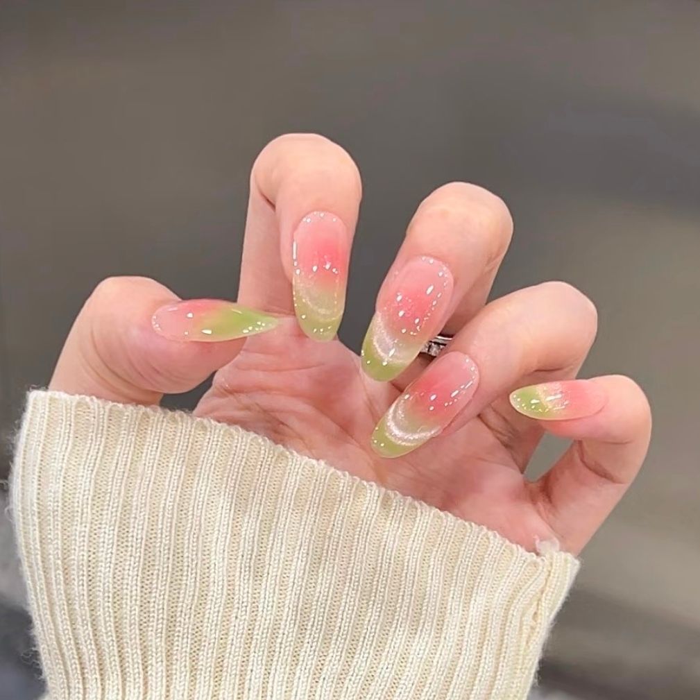 Dekorative Nagelkunst Brehn
