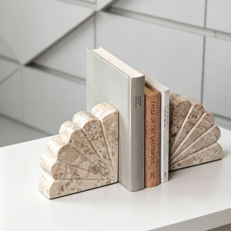 Elegante dekorative Buchstützen