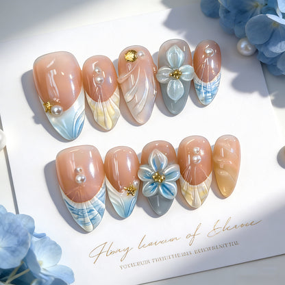 Floral Articulate Press-On Nail Set Brehn