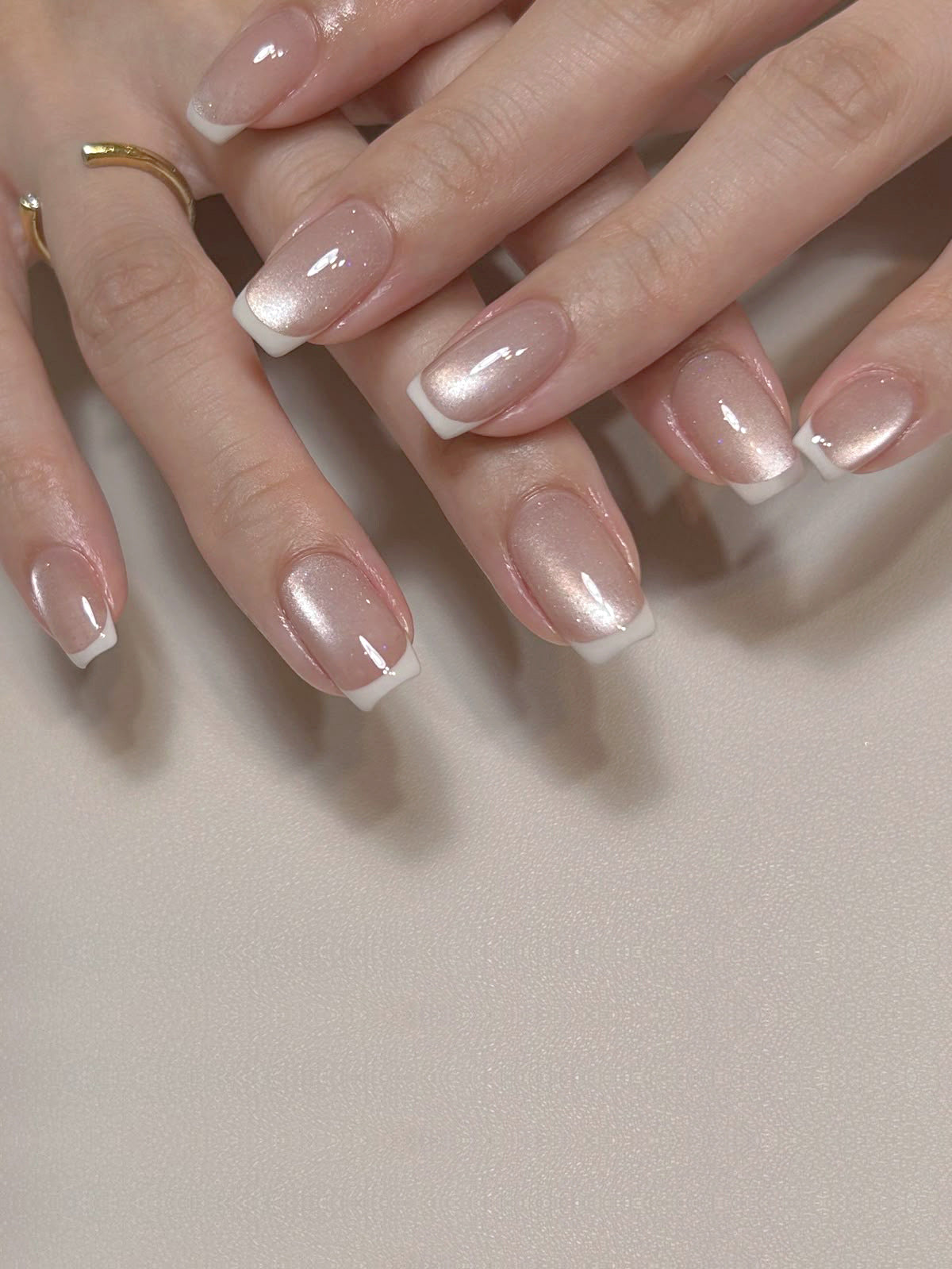 Glänzende Französische Spitze Gel Nagelverlängerungen Brehn