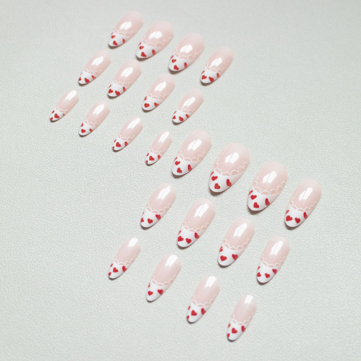 Herz-akzentiertes Acryl-Nail-Art-Set