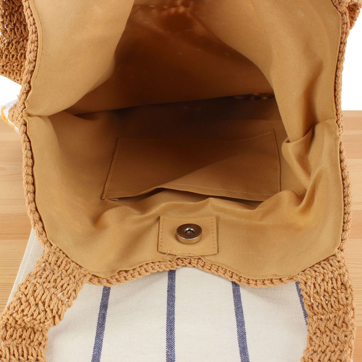 Häkel Schultertasche mit Floralen Motiven Brehn