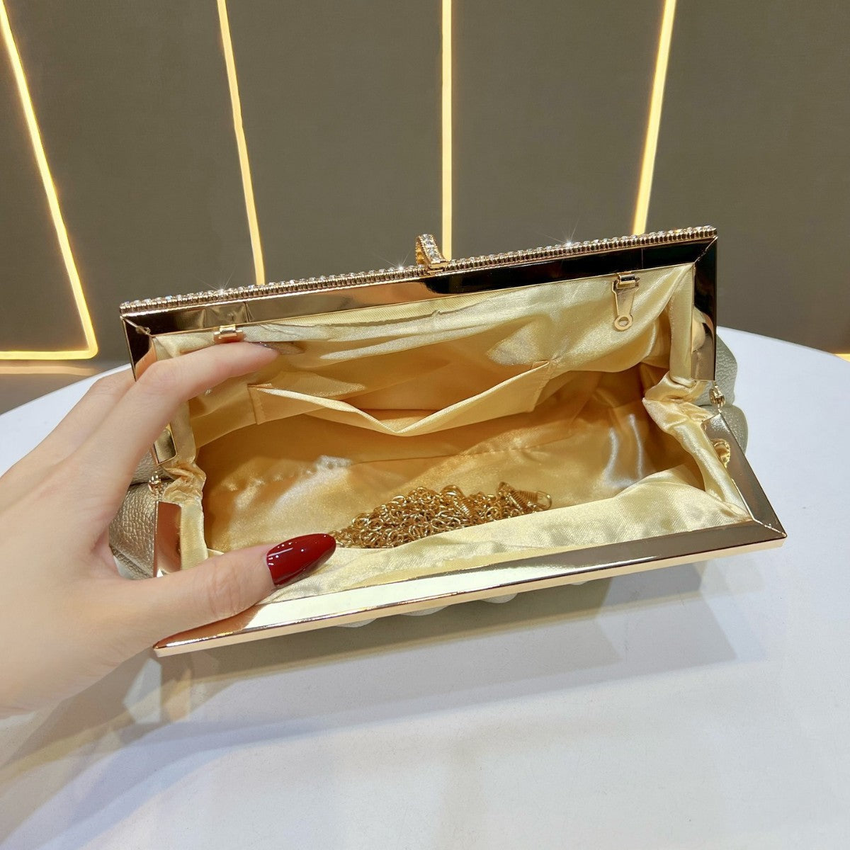 Faltete Texturierte Abend Clutch