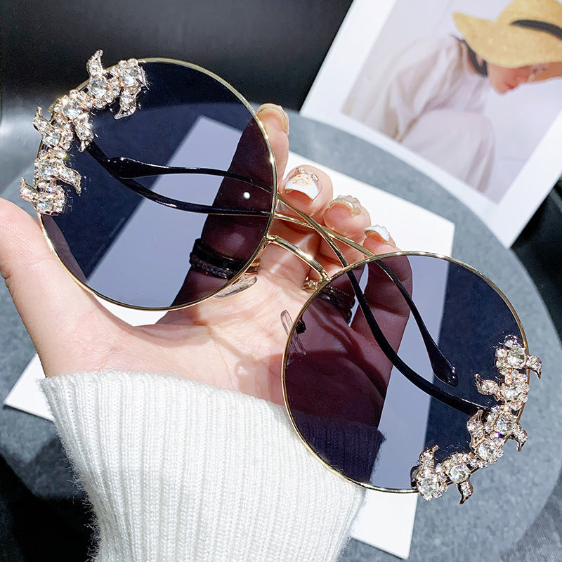 Damen Fashion-Sonnenbrille mit extravagantem Design und funkelnden Akzenten Brehn