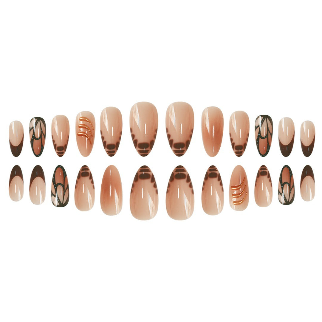Stylische Press-On Nagelkunst Verlängerungen Brehn