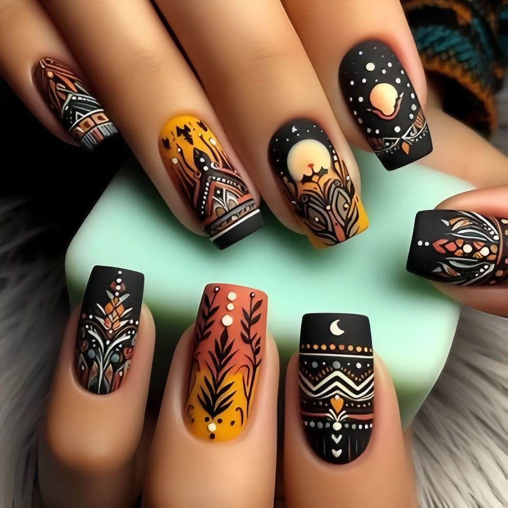 Kunstnägel mit künstlerischen Designs Brehn