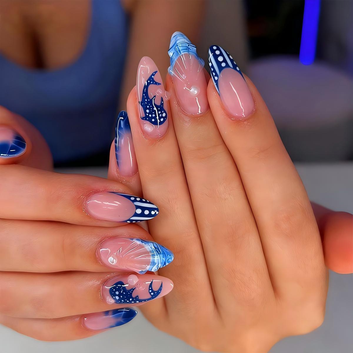 Kreatives Kunstnagelset mit maritimem Delfin-Design Brehn