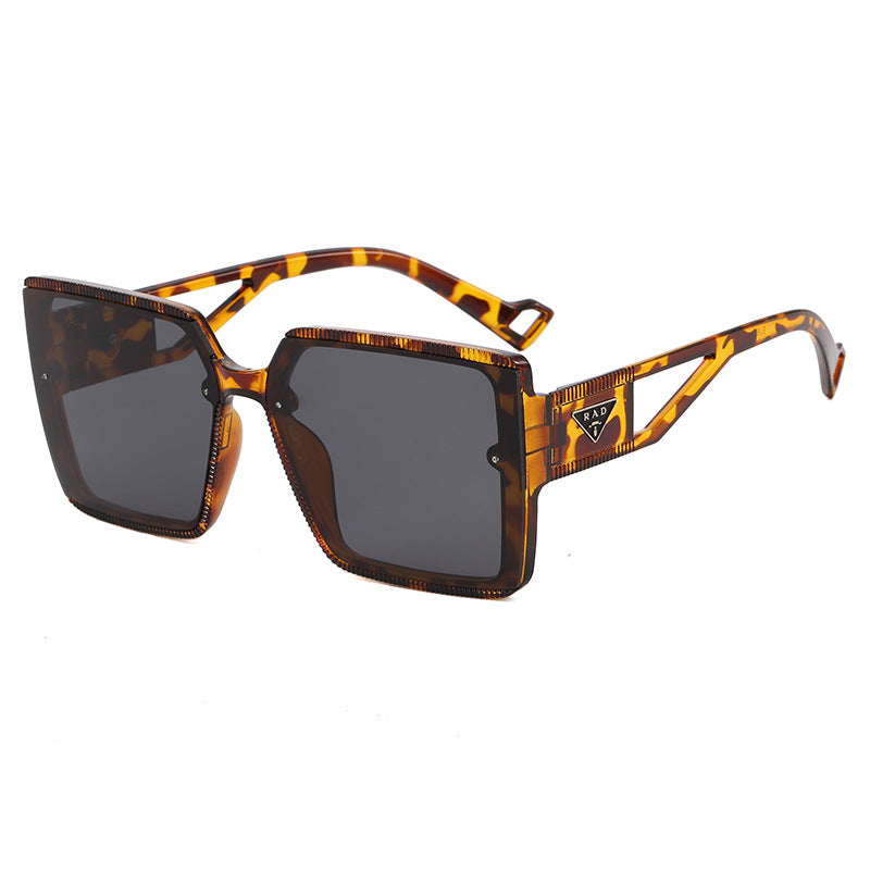 Damen modische quadratische Sonnenbrille mit einzigartiger Rahmenstruktur Brehn