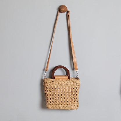 Handtasche mit Abnehmbarem Schulterriemen und Kunstlederelementen Brehn