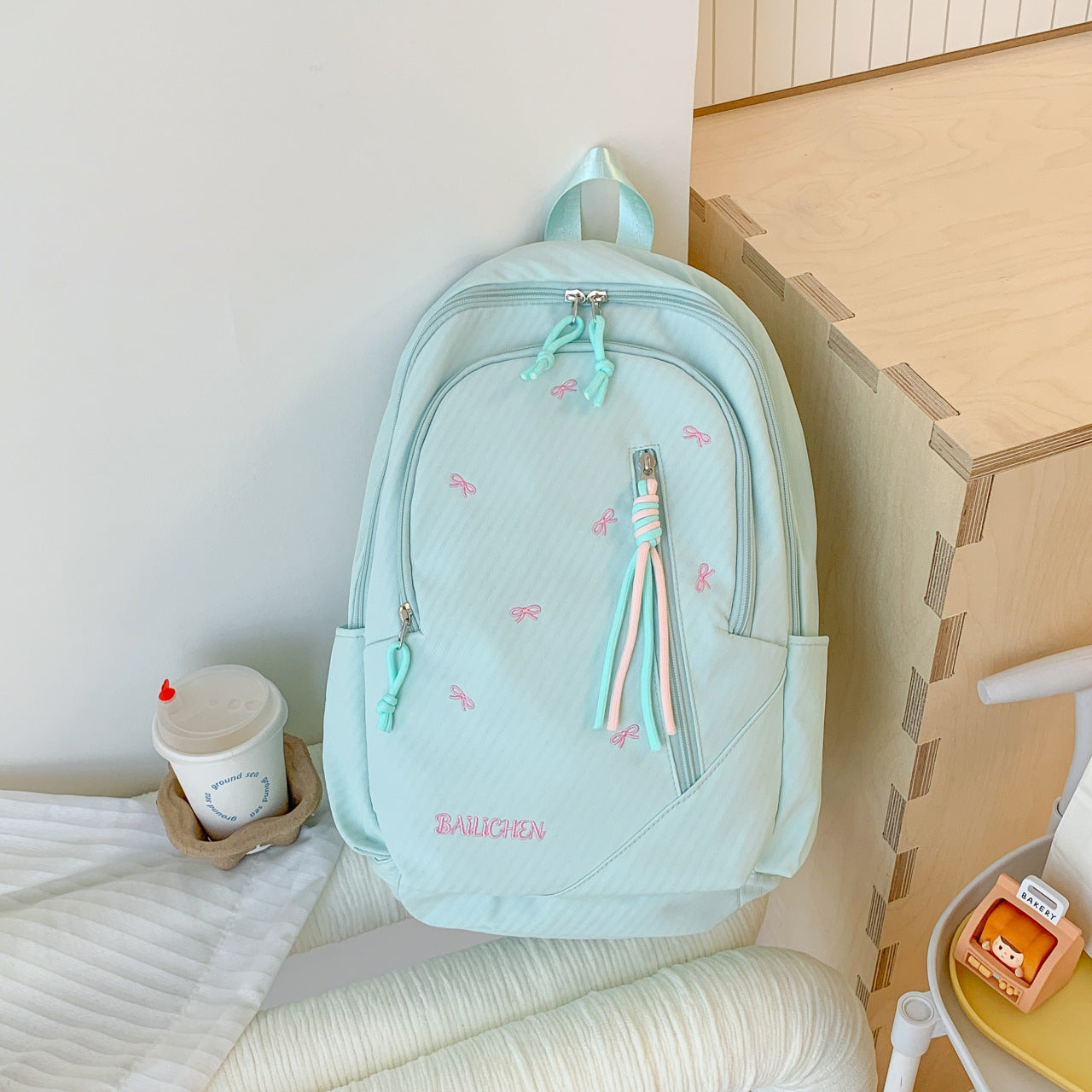 Stylischer bestickter Rucksack