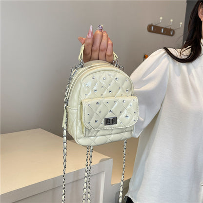 Quilted Mini-Rucksack mit Strass-Akzenten Brehn