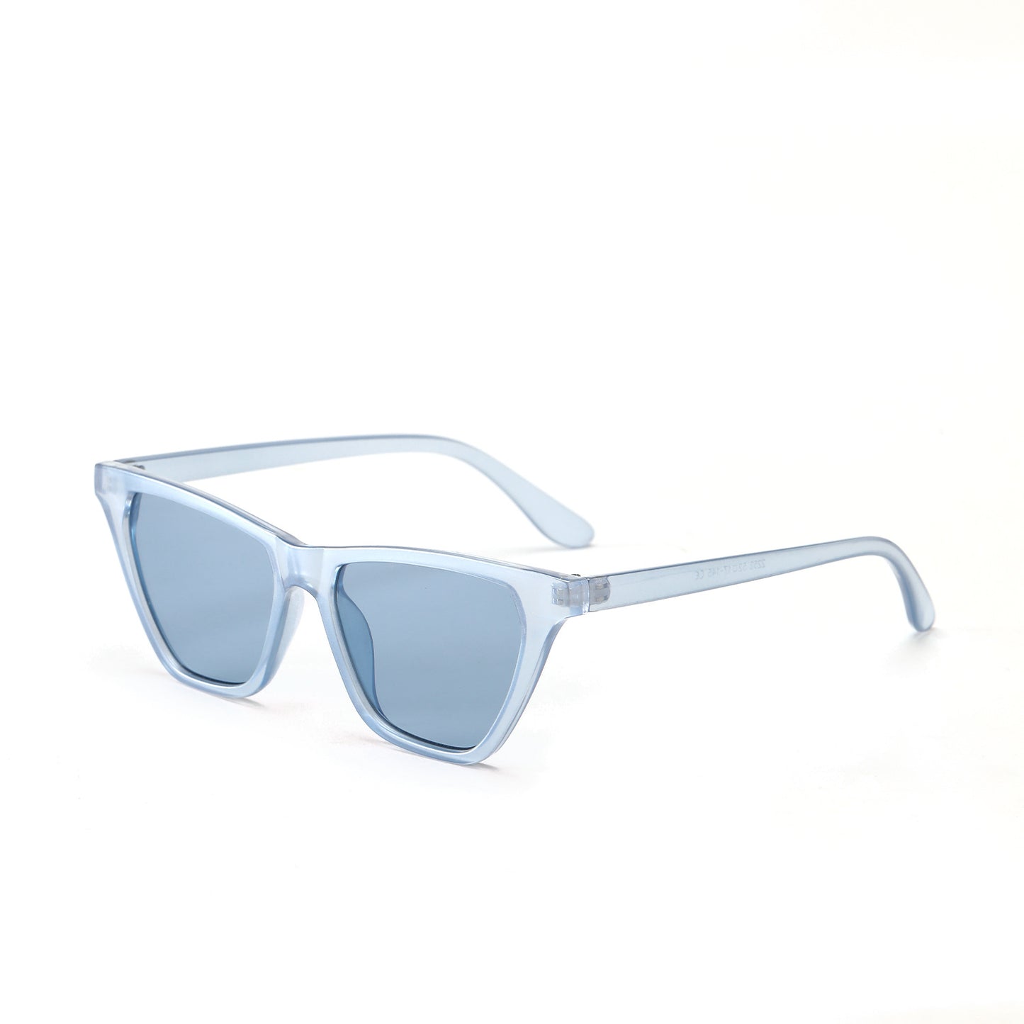 Damen Cat-Eye Sonnenbrille mit modernem, durchscheinendem Rahmen Brehn