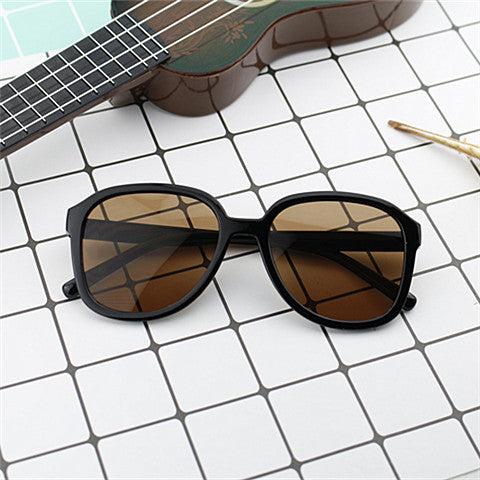 Damen Modische XXL-Sonnenbrille mit robustem Rahmen Brehn