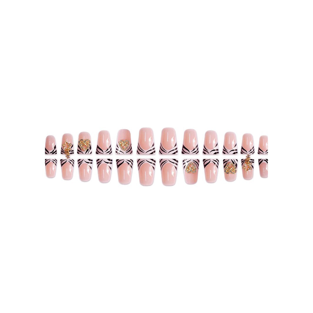 Chic Dekorative Nagelverzierungen Brehn