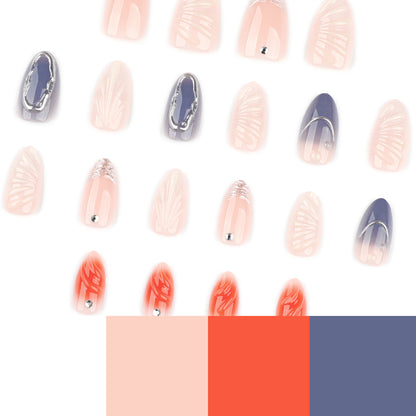 Kunstvolle Gel-Nägel mit elegantem Chrom-Effekt Brehn