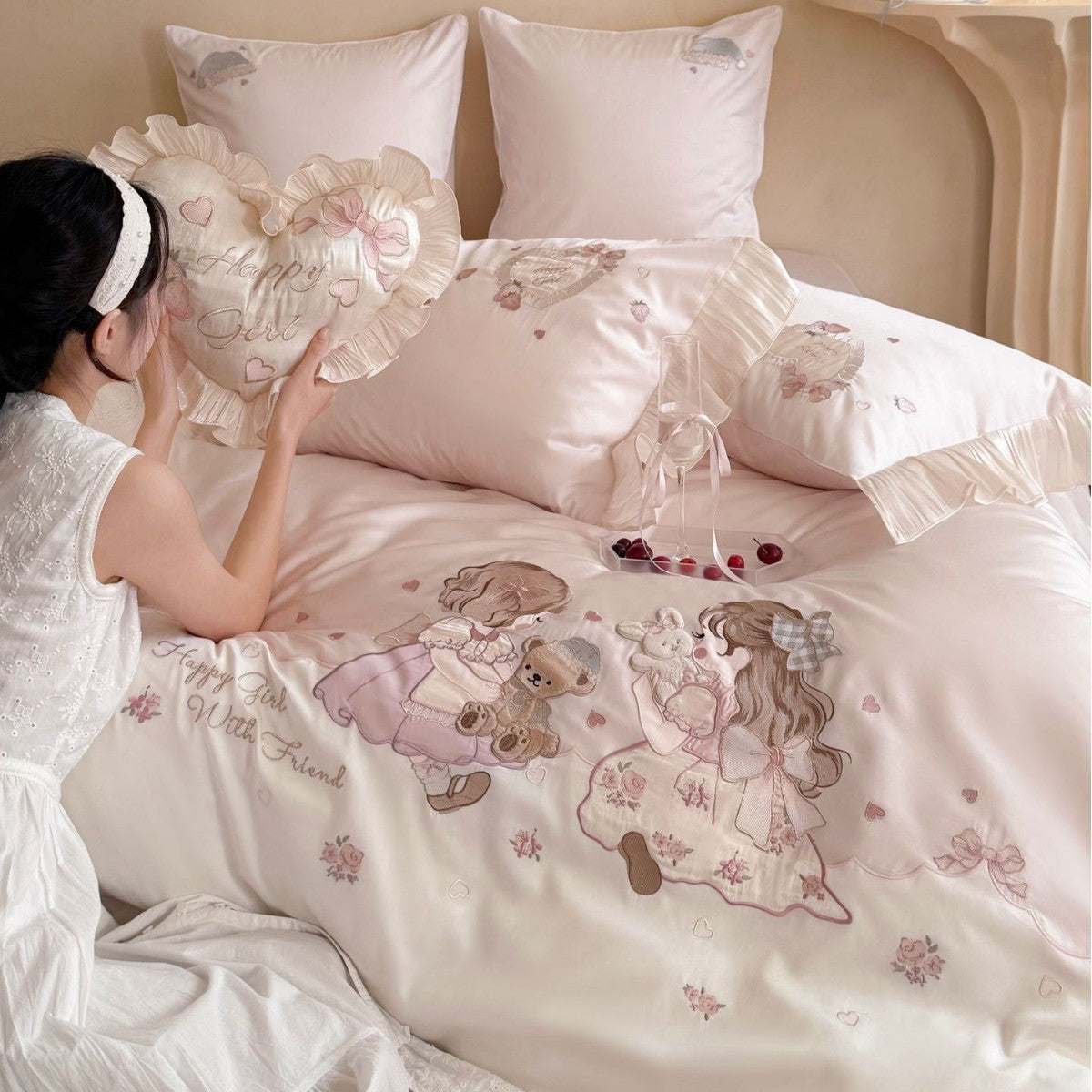 Luxuriöses besticktes Bettwäscheset aus Baumwollsatin mit Rüschen und Märchenmotiv Brehn