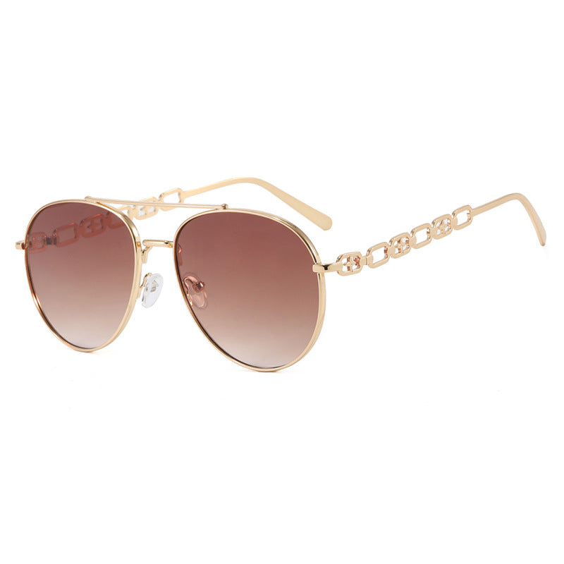 Damen auffällige Sonnenbrille mit luxuriösem Kettendetail und polarisierten Gläsern Brehn