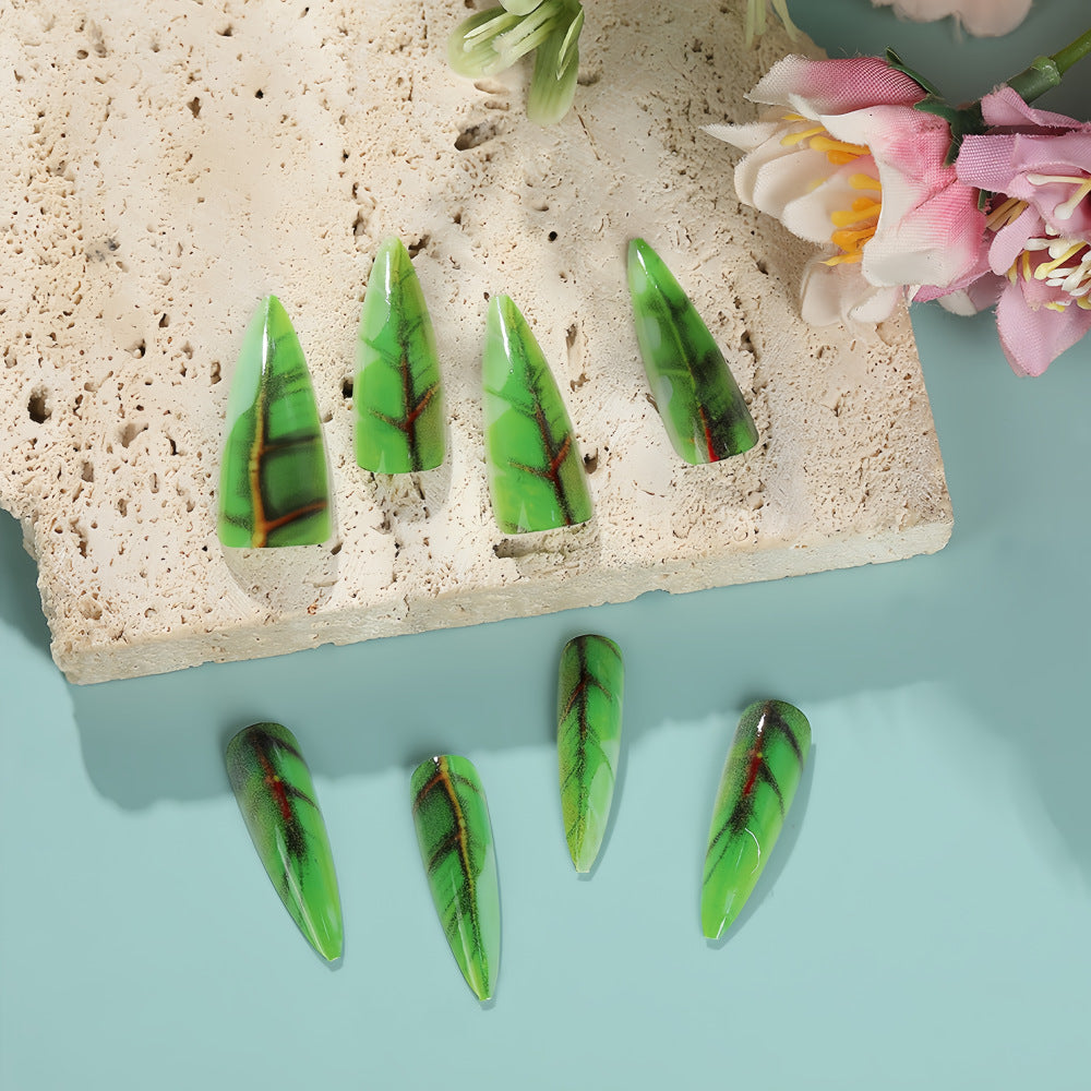 Kunstvolle Nail Art Brehn
