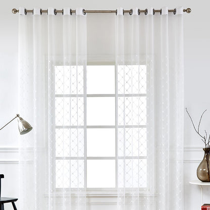 Transparenter Gardinenvorhang aus feinem Voile mit geometrischer Stickerei Brehn