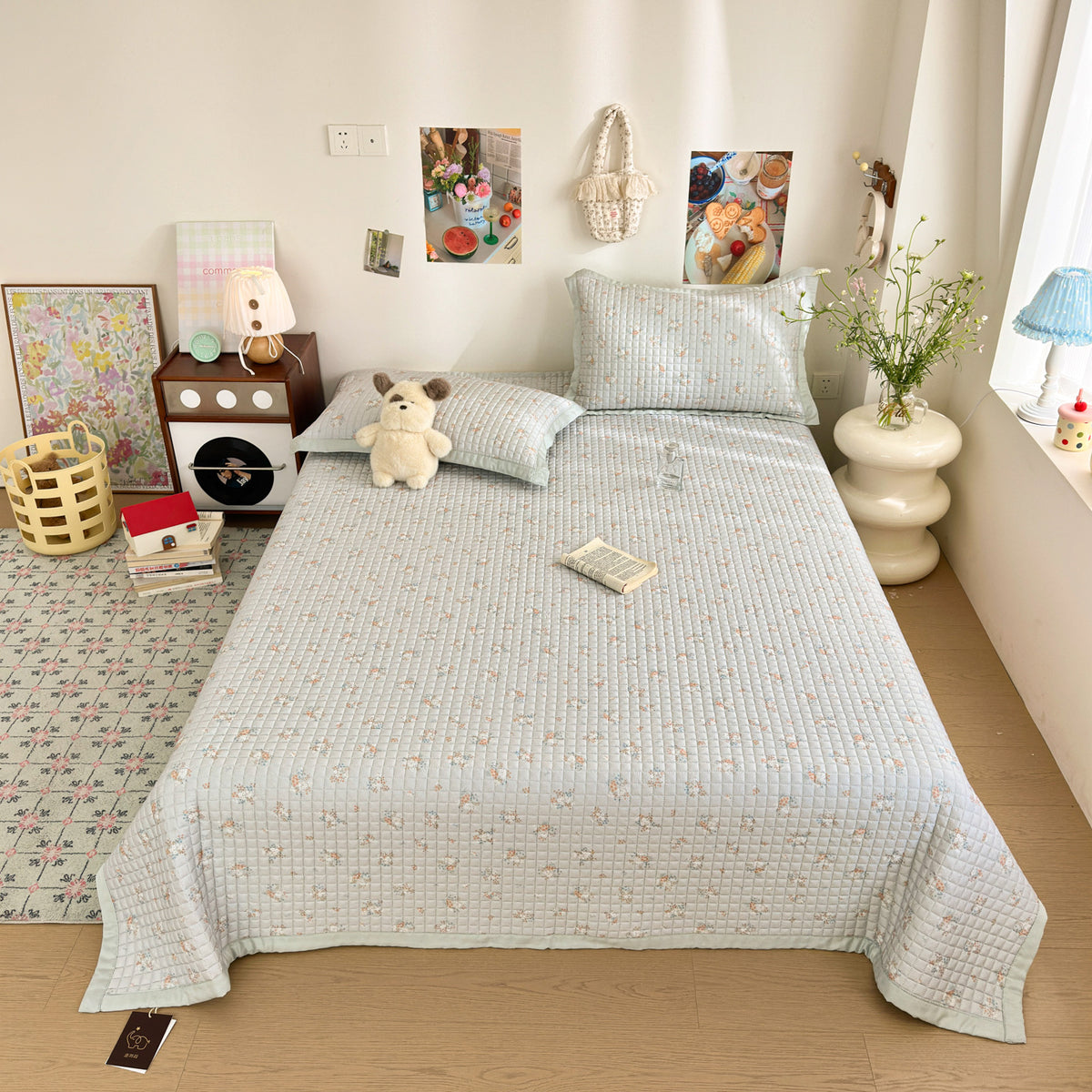 Gesteppte Baumwollbettdecke-Set mit Wendbarem Uni-Rücken und Mini Teddy Motiv