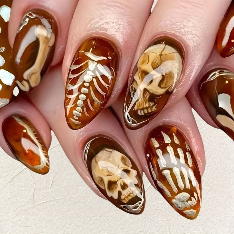 Kreatives Nageldesign Brehn