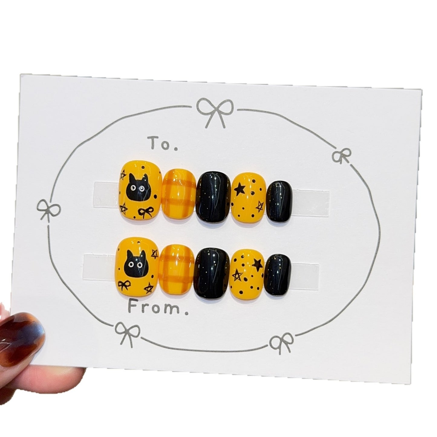 Kreative Nagelkunst mit Halloween-Motiv Brehn