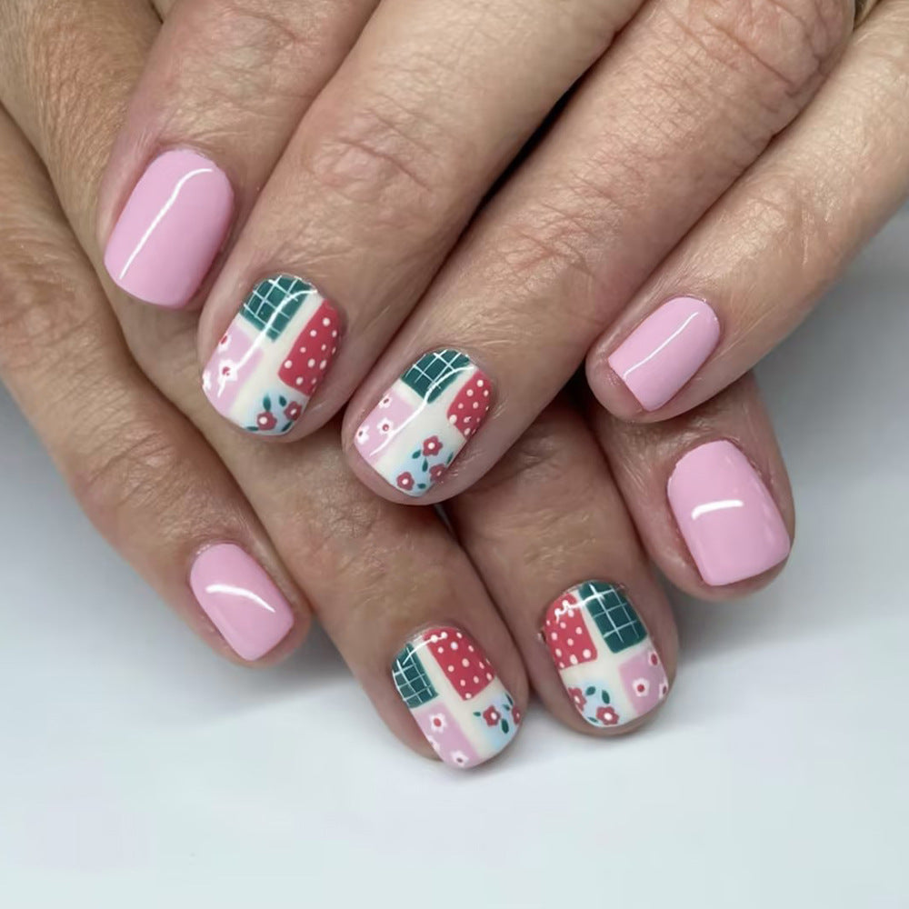 Künstlerisches Patchwork Nagelkunst Brehn