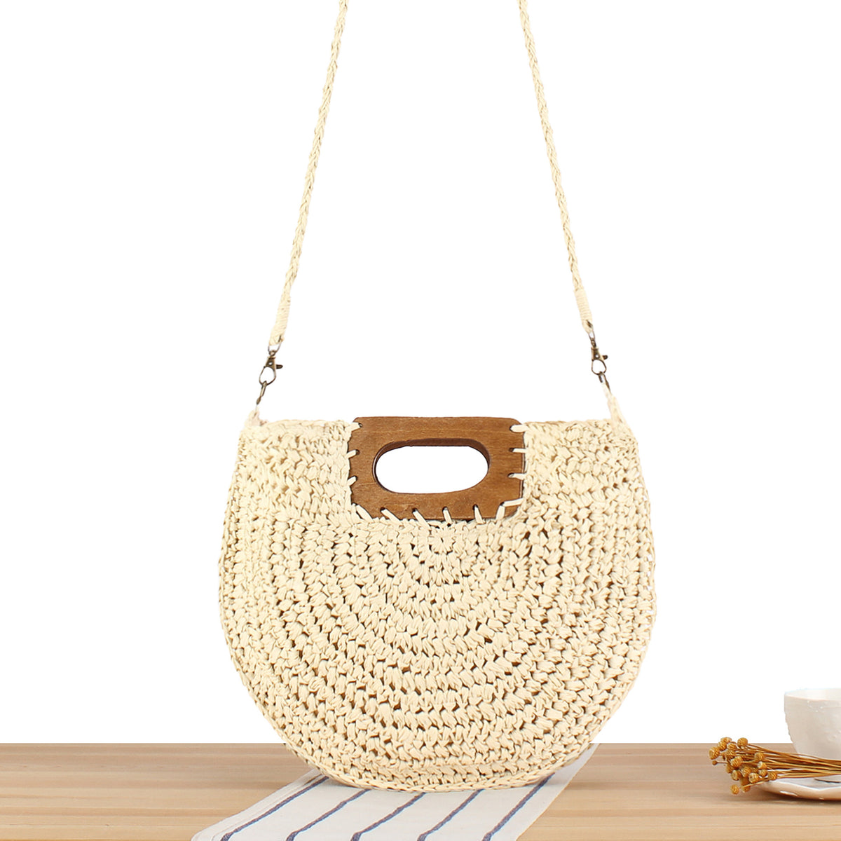 Handtasche Aus Hochwertigem Pflanzenfasergeflecht mit Holzgriff Brehn