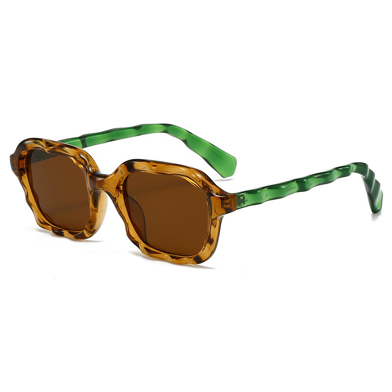 Damen stylische Sonnenbrille mit markantem Design Brehn