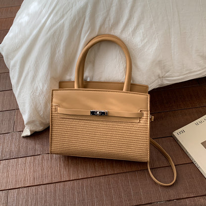 Elegante gewebte Handtasche mit abnehmbarem Schulterriemen