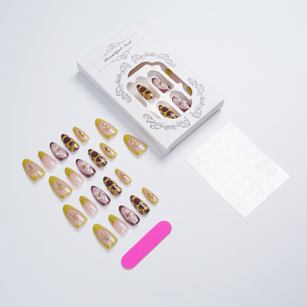 Elegantes Kunstnagel-Set mit einzigartigem Design Brehn