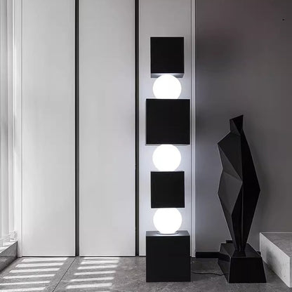 Moderne Gestapelte Geometrische Stehlampe