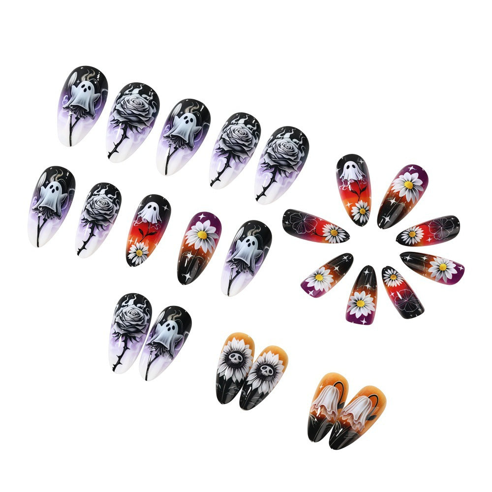 Kreative Kunstnägel im schaurigen Halloween-Design Brehn