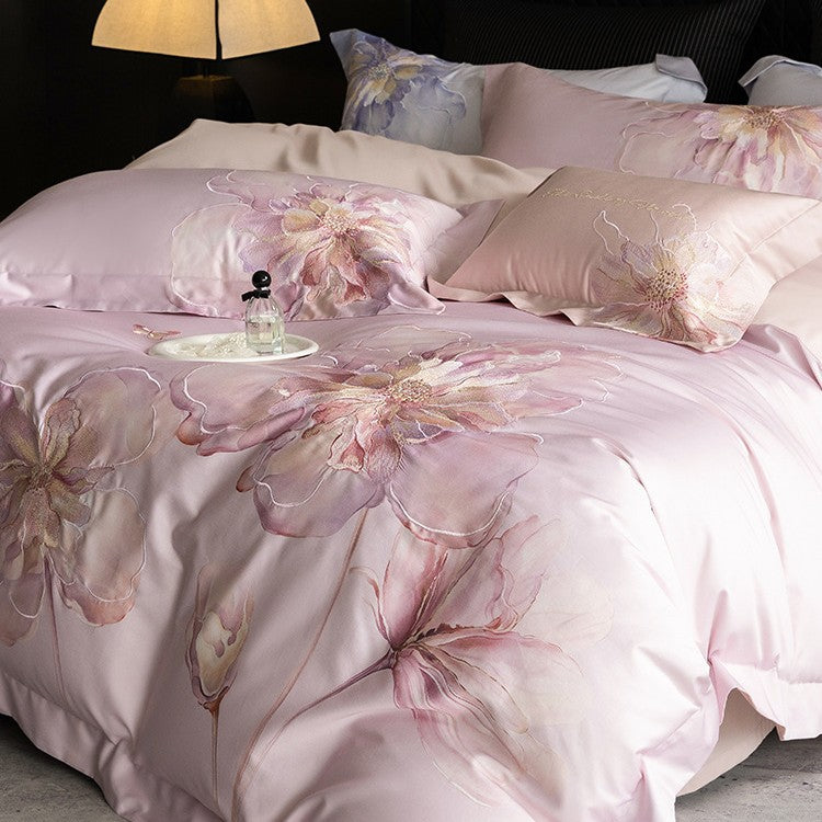 Seidiger Satin-Hortensien-Print Bettbezug-Set mit umkehrbarem Rücken und dekorativen Kissenbezügen