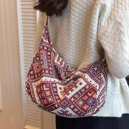 Ethnisch gemustertes Sling Bag