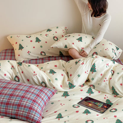 Festliches Baumwoll-Bettwäsche-Set mit gecrinkter Struktur und Weihnachtsmotiv
