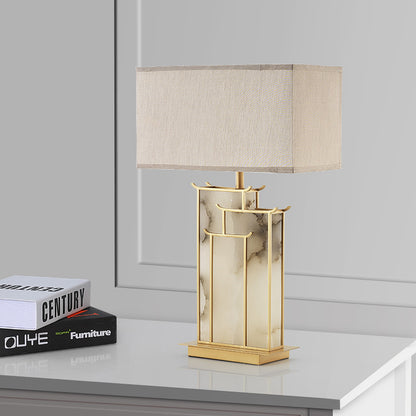 Künstlerische Tischlampe mit elegantem Marmorfuß