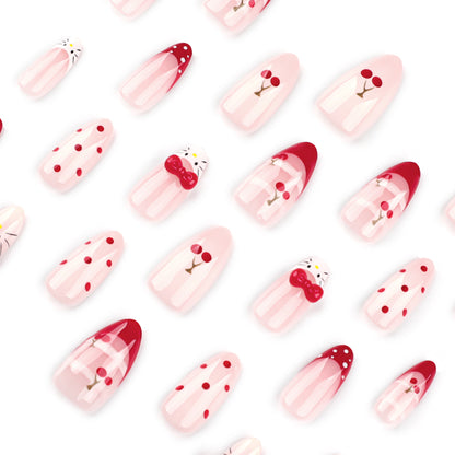 Kunstvolle Nagelkunst mit verspieltem Design Brehn