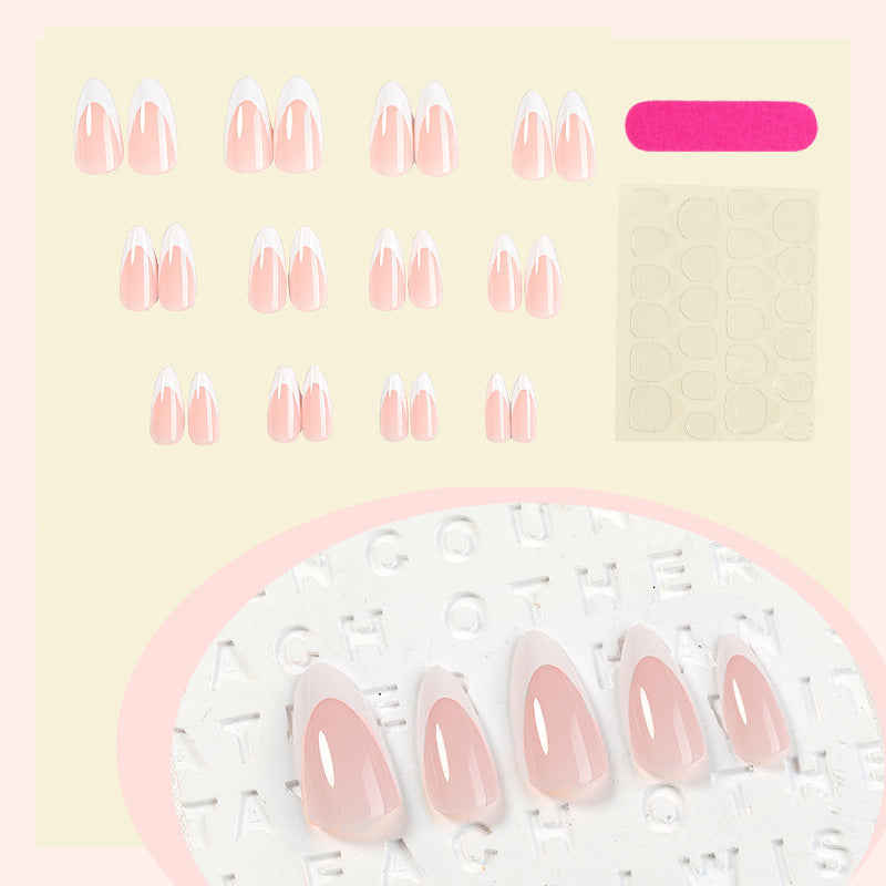 Elegantes Press-On-Nagelset mit natürlichem Finish Brehn