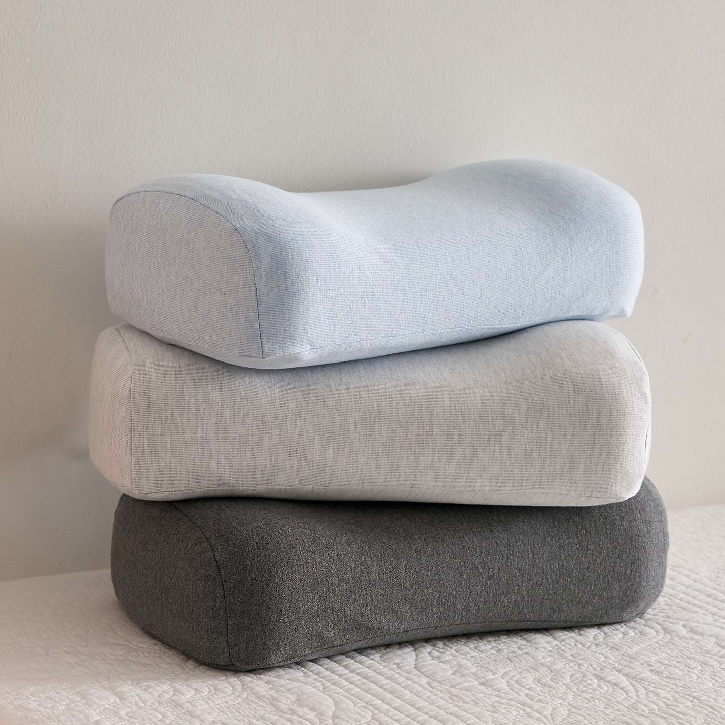 Orthopädisches Nackenstützkissen mit Ergonomischer Kontur Brehn