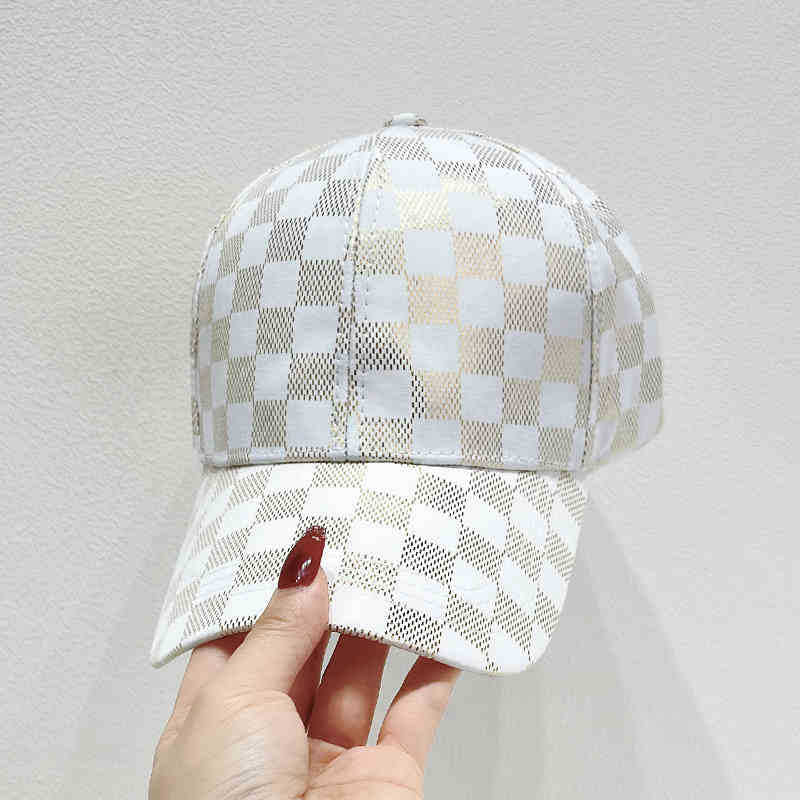 Stylische karierte Baseballmütze für Damen Brehn