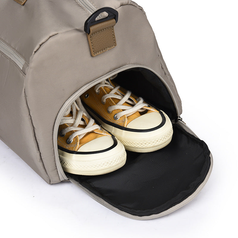 Praktische Reisetasche Mit Verstellbarem Schultergurt Brehn