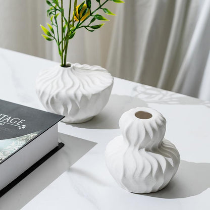 Elegante Texturierte Keramische Blumenvase