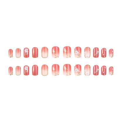 Dekoratives Florales Nageldesign