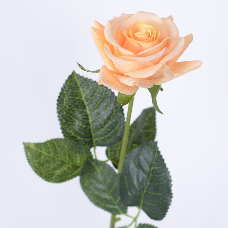 Elegante künstliche Rosen Dekoration