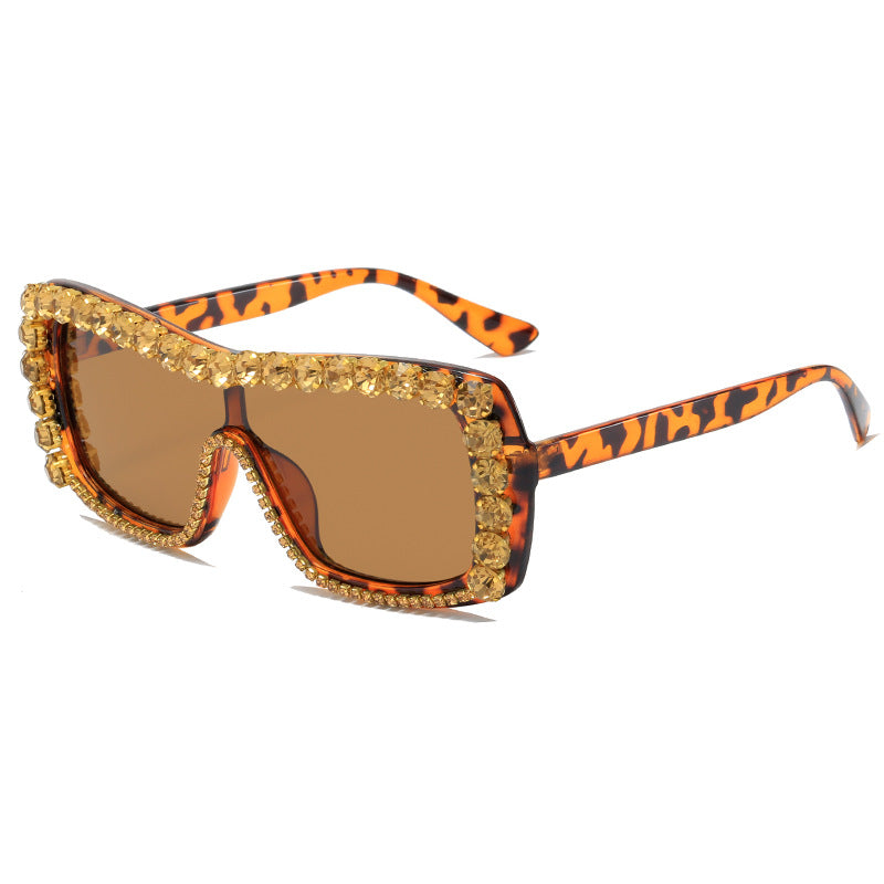 Damen extravagante Sonnenbrille mit funkelnden Akzenten Brehn