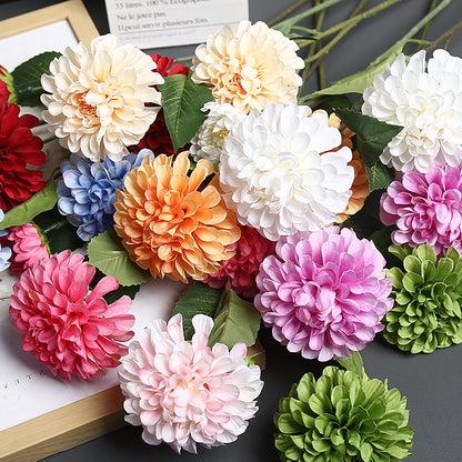 Lebensechter dekorativer Blumenstiel