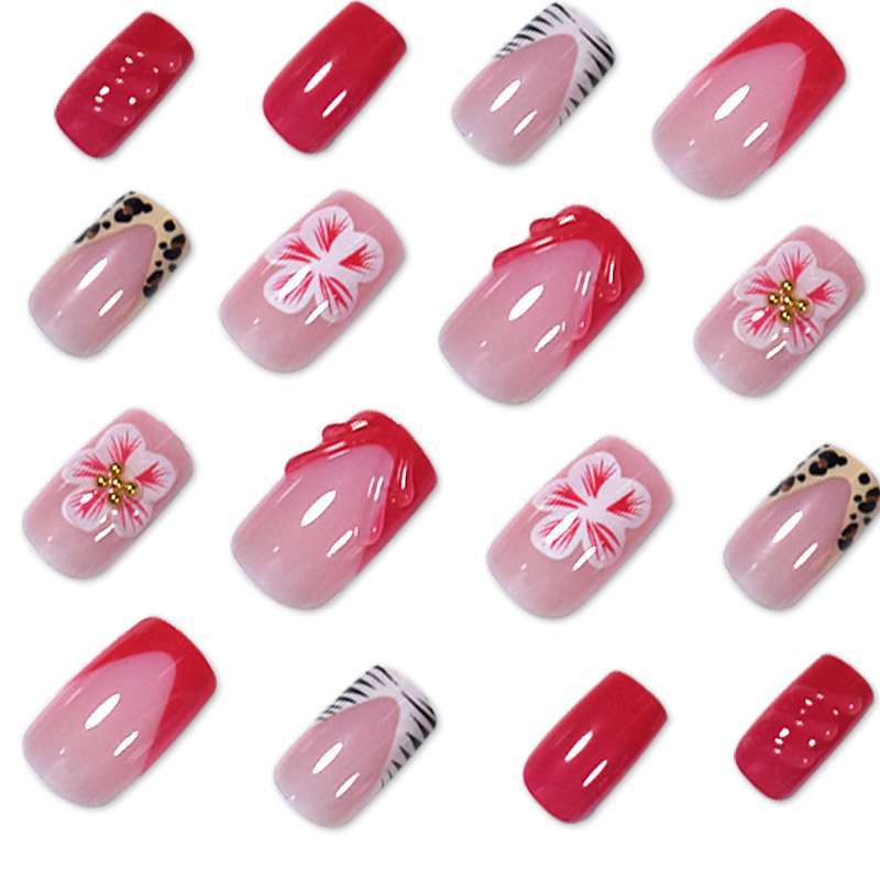 Kreatives Floral Press-On Nagelkunst Set Brehn